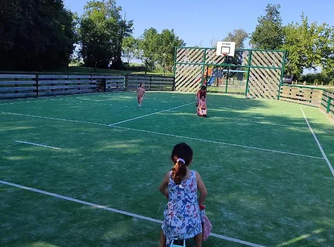 Céline Et José Séjour chez l'habitant *